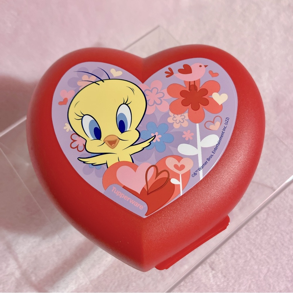 Tweety Bird Tupperware Heart Storage Container
